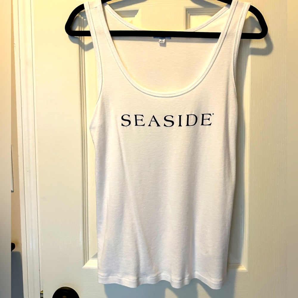 Seaside Style White Tank Size L